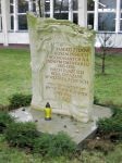 pomnik na terenie cmentarza ydowskiego w Koszalinie