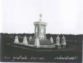 Pia - pomnik na cmentarzu w Leszkowie