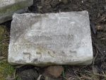 Fragment macewy z cmentarza ydowskiego w Trzemesznie